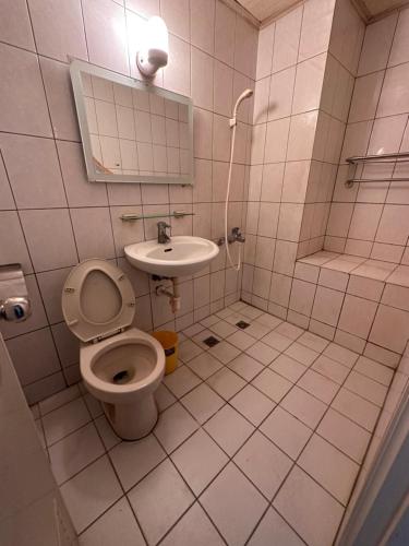 Shower, 丸松商旅 in Miaoli