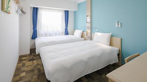 . Toyoko Inn Imba Nihon-idai Ekimae