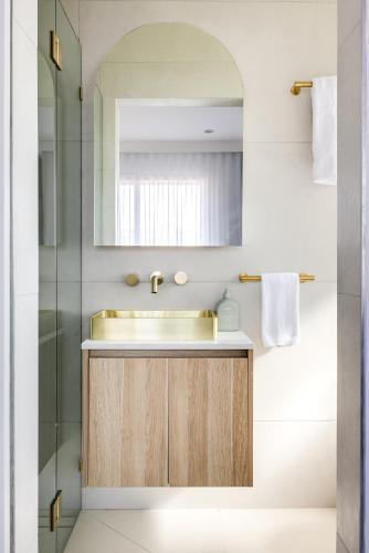 Kahlo Bondi - Luxury Escape - 3 Bedroom Furnished Apartments - image 8