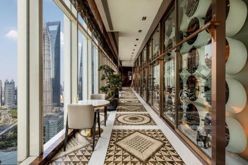 Restaurant, Pudong Shangri-La, Shanghai in Lujiazui and New Int'l Expo Center Pudong