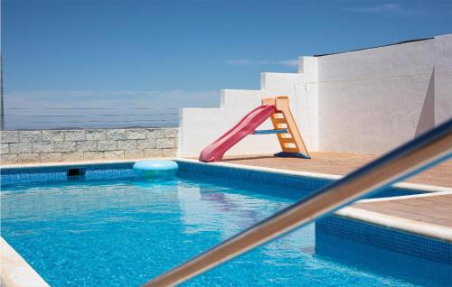 Nice Home In Baena With Outdoor Swimming Pool