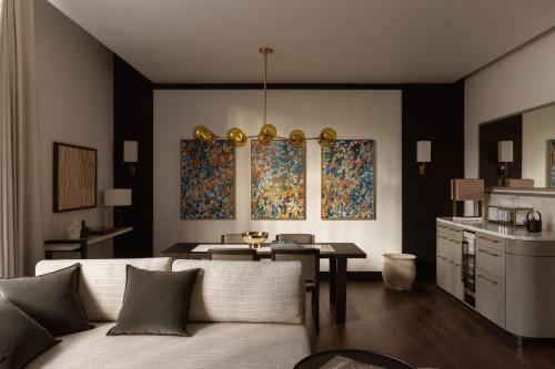 Capella Sydney - image 11