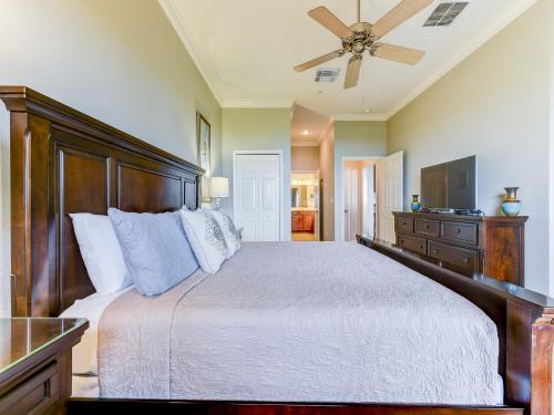 622 Cinnamon Beach 3 Bedroom Sleeps 8 Ocean Front 2 Pools Elevator - image 13