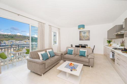 3 bedrooms, 5 beds