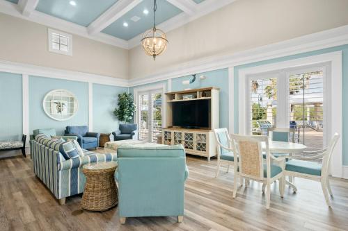 622 Cinnamon Beach 3 Bedroom Sleeps 8 Ocean Front 2 Pools Elevator - image 3