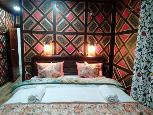 Hotel Mughal India in Sonmarga