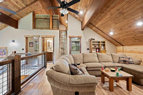 Set the Hook by KABINO Fire Pit Sleeper Sofa Loft 2 Living Rooms Grill WiFi in Rexburg