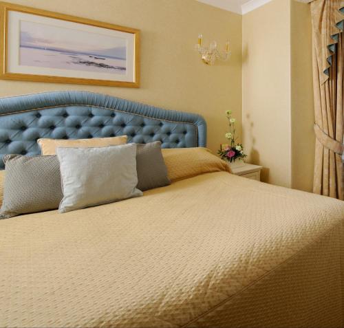 Hotel Riviera Room Type - Double or Twin Room with Town View
