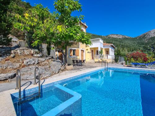 Villa Victoria - 3 Bedroom Villa With A Private Pool - Lefkada