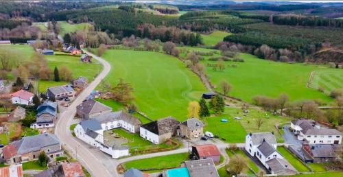 Manoir de Sterpigny, château-ferme 17ème siècle gîte la Tour