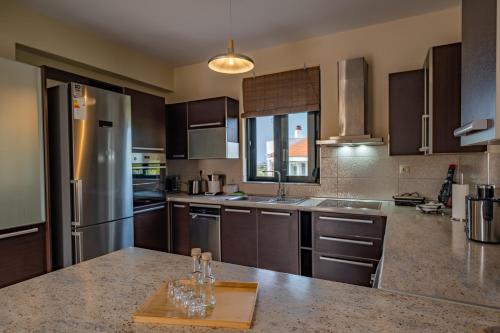 Helen Sweet Home - Work From Greece!