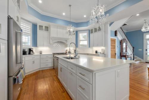 Historic St. Johns River Retreat | Dock, Boat Access & Pet Friendly in Palatka (FL)