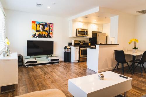 Cozy Koreatown 1 Bedroom Modern Furnished Free Parking, Los Angeles (fotografie 10)