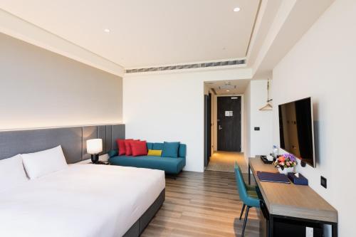 room detail thumbnail 1