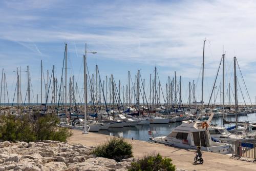 The Originals City Hôtel Azur Fos-sur-Mer - image 13