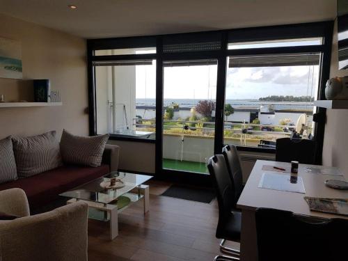 Appartement mit Balkon und Meerblick in Fehmarn, Deutschland