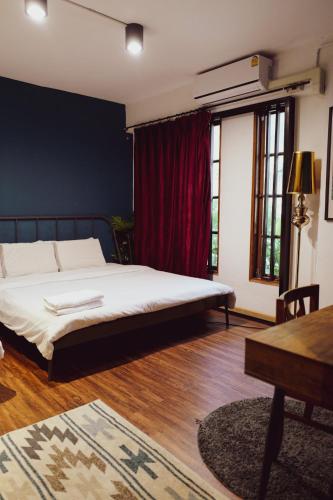 T-House BKK 2Floors near BTS with swimming pool and free Wifi T-House BKK 2Floors near BTS with swimming pool and free Wifi