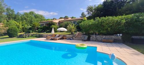 Villa Casa Ismaia avec piscine au calme - Location saisonnière - Montauroux