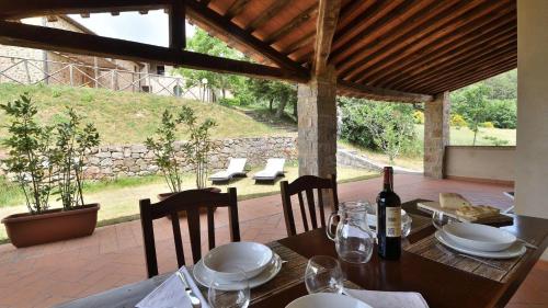  Melograno in Roccalbegna