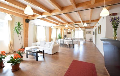 Stunning Home In Borgo Valsugana With House A Panoramic View