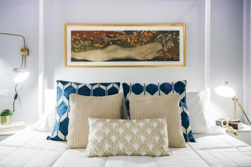 Glamorous flat with Jacuzzi, king size bed and small balcony, Perugia (foto 5)