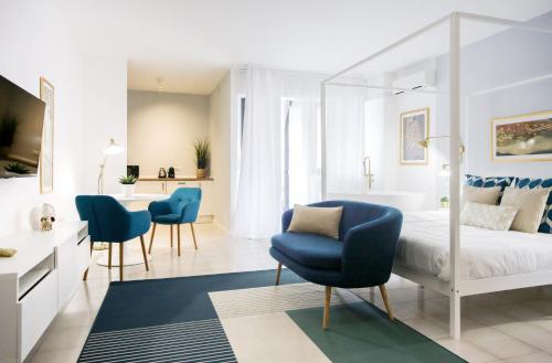 Glamorous flat with Jacuzzi, king size bed and small balcony, Perugia (foto 7)