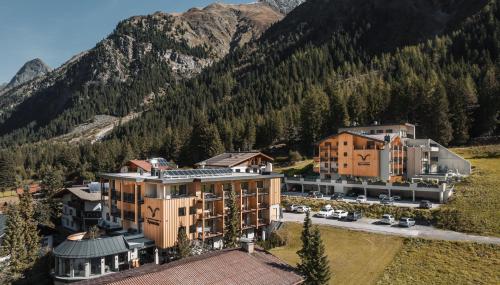 Alpine Resort Sportalm - Hotel - Sankt Leonhard im Pitztal