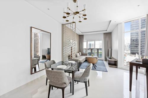 A Living Modern 1BR Apartment with Balcony & Canal View at Prive-517 Business Bay, Dubaj (zdjęcie 9)