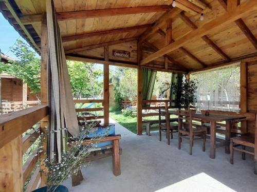 阳台/露台, Tiny houses Genacvale in 马尔特维利