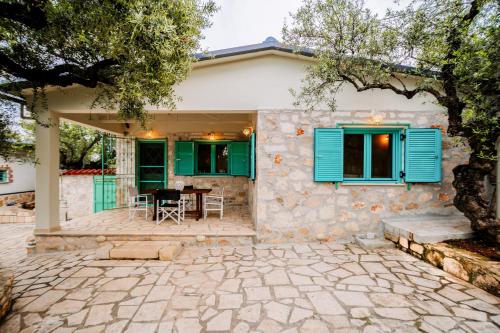 Tsantri Olive Grove residence gîte à louer Skoulikádhon