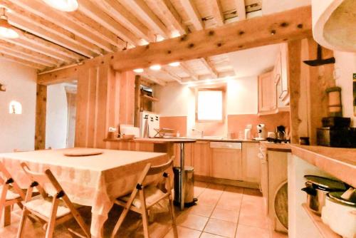 Le Zen-Grand Jardin-Climatisation-Spa-BBQ-Parking gratuit in Pezens