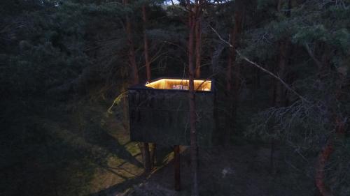 Treehouse Virš Bedugnės