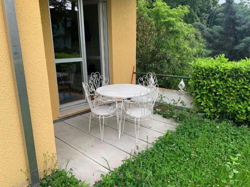  Panoramic Apartment Bissone in Bissone