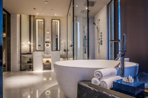 460855807 InterContinental Beijing Sanlitun by IHG