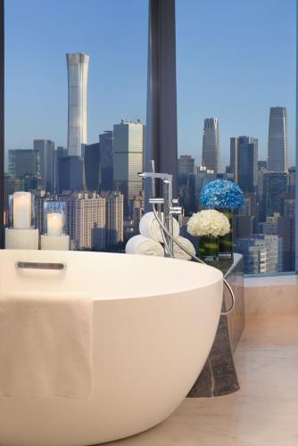 460856037 InterContinental Beijing Sanlitun by IHG