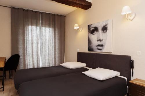 Coq Hotel - image 3