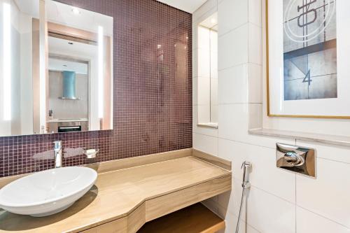 ALiving Luxury 1BR Paramount Towers Business Bay 6205, Dubaï (photo 10)