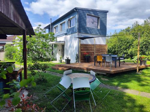 Accommodation in Tart-le-Bas