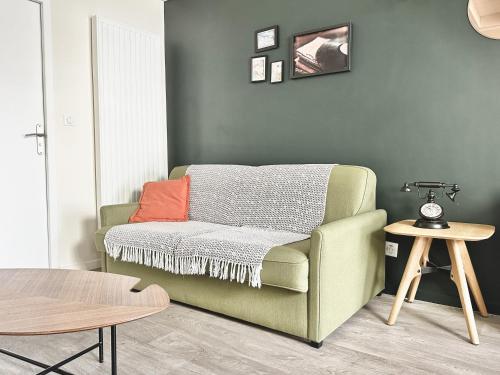 Le Patio de Loiseau Room Type - One-Bedroom Apartment