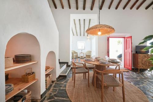 Rustic & Aesthetic House in Alqueva with Pool