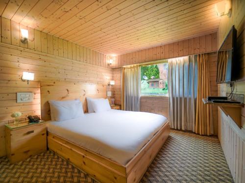 Double Deluxe Room