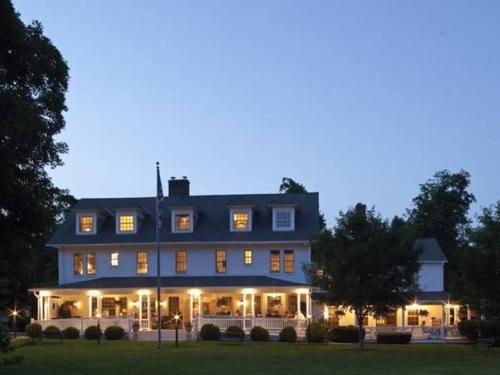 The White Hart in Salisbury, USA