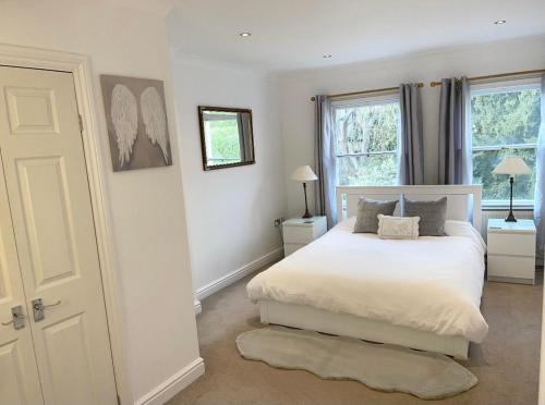 WATCH CHANGING OF THE GUARD AND WALK TO THE CASTLE! 2 Bedroom Apartment, Windsor (foto 5)