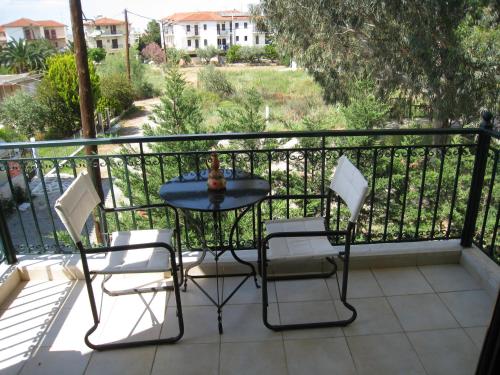 ระเบียง/ชานเรือน, Castle View Studios in พาราเลียน แอสทรอส