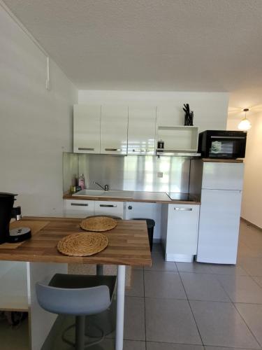 Ibis Studio 2