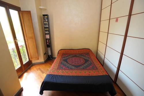 One-Bedroom Apartment image 4