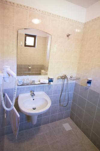 Zimmer mit 2 einzelbetten, barrierefrei