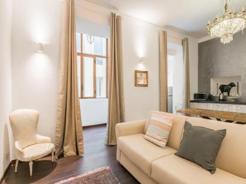 The Best Rent - Three-bedroom apartment close to the Quirinale