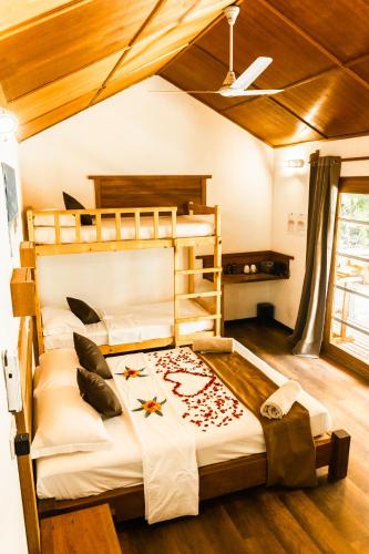 RISING SUN BEACH VIEW RISING SUN BEACH VIEW