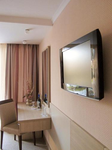 Sandy Beach Hotel Pool